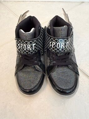 Whimsygoth Punk Sparkle Kidcore Angel LED Light Up Sport Winged Sneaker Eu35 US3